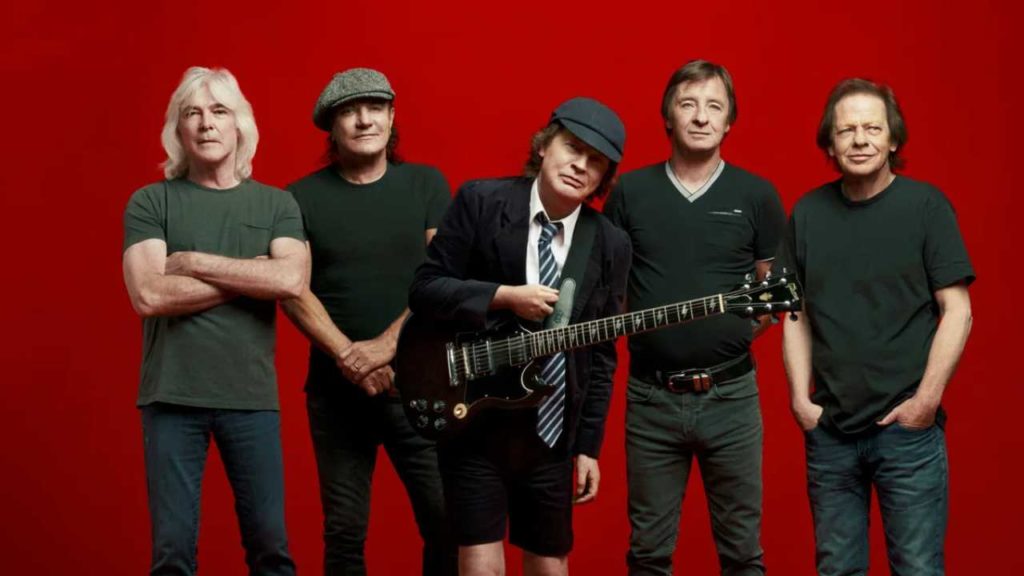 AC/DC: Desenterrando tesoros ocultos con "74 Jailbreak"