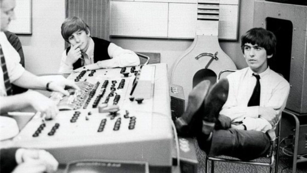 La mítica consola de grabación de The Beatles se pone a la venta y promete revolucionar el mercado de coleccionistas
