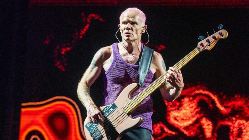El bajista más famoso del mundo "Flea" celebra su cumpleaños mientras continúa dejando su huella en la música