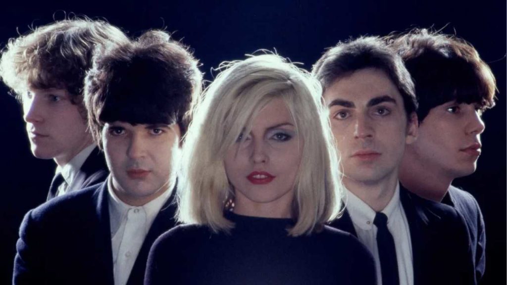 La icónica banda Blondie promete sorprender a sus fans con nueva música en 2025