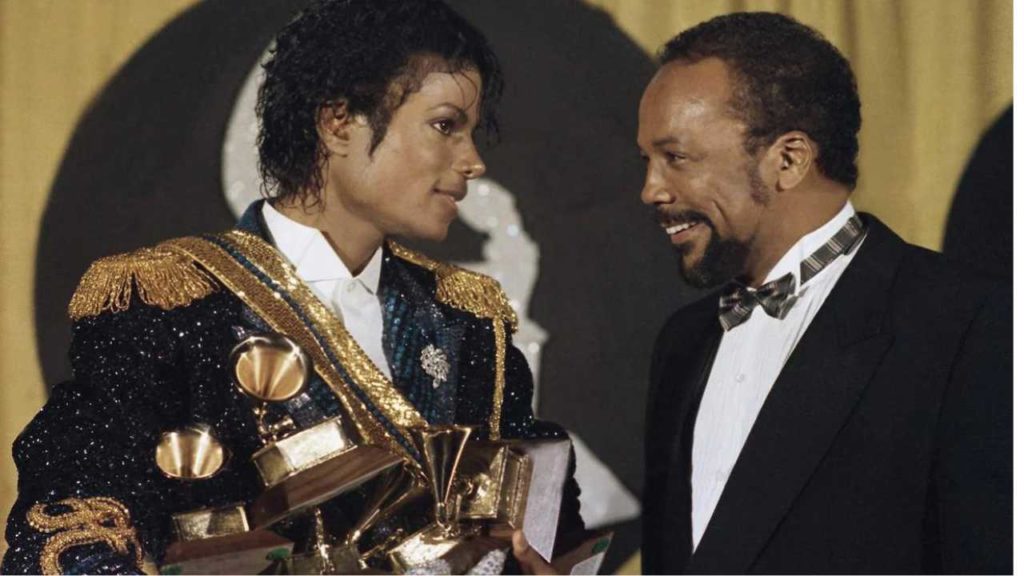 El legendario productor musical, Quincy Jones, nos deja un legado imborrable que ha definido la música popular durante décadas.
