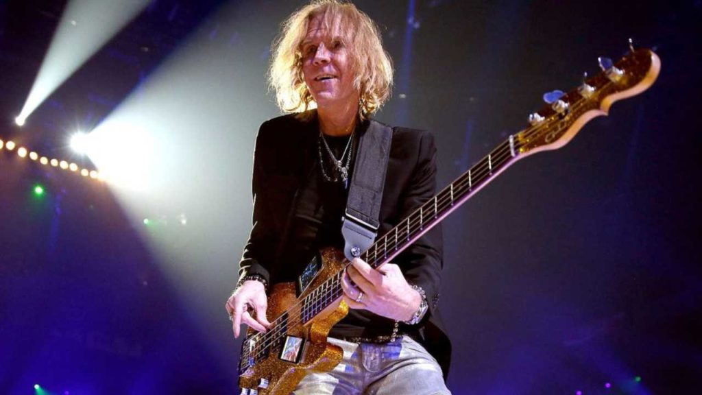 Tom Hamilton revive "Sick as a Dog" Aerosmith de  y anuncia nuevo proyecto musical