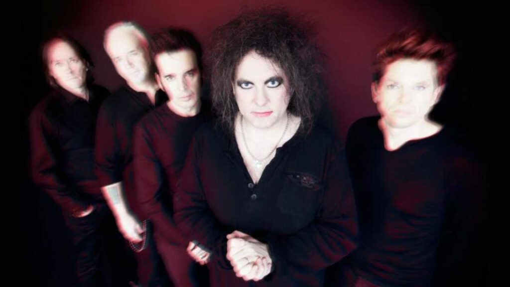 Robert Smith revela que hay más música de The Cure en camino después de "Songs of a Lost World"