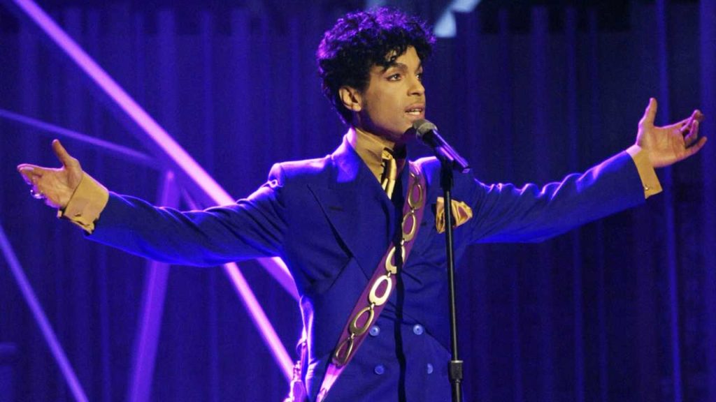 La Academia de la Grabación rinde tributo a Prince y The Clash con un reconocimiento especial a su trayectoria musical
