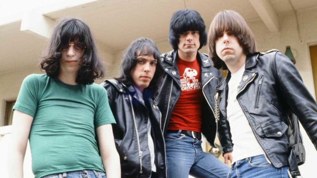 La viuda de Joey Ramone demanda a los productores de la biopic, poniendo en peligro el futuro de la película basada en The Ramones