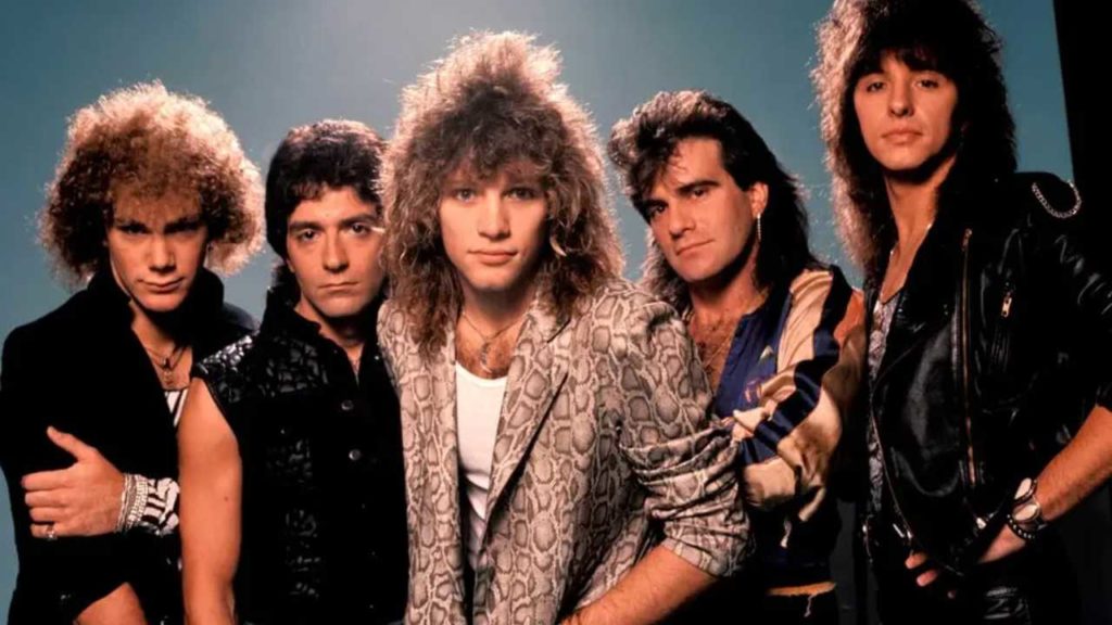 "Bon Jovi: Forever" es un viaje nostálgico a través de la historia de la banda, con fotos inéditas, recuerdos y regalos exclusivos