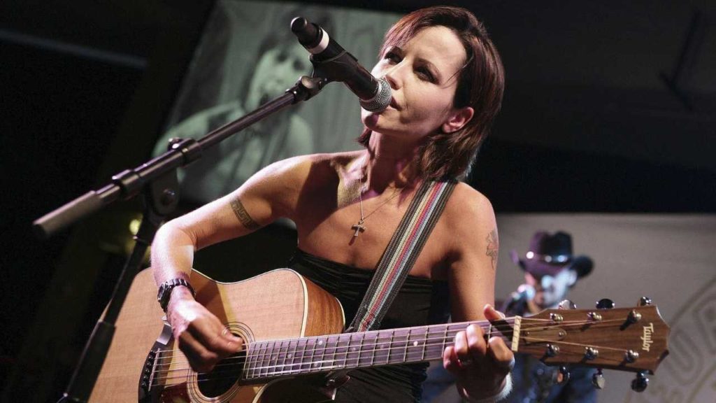 Dolores O'Riordan, cuya voz marcó una generación, sigue viva en nuestra memoria