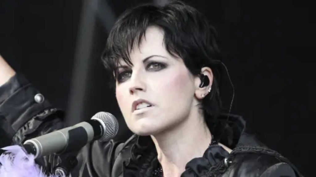 Dolores O'Riordan, cuya voz marcó una generación, sigue viva en nuestra memoria