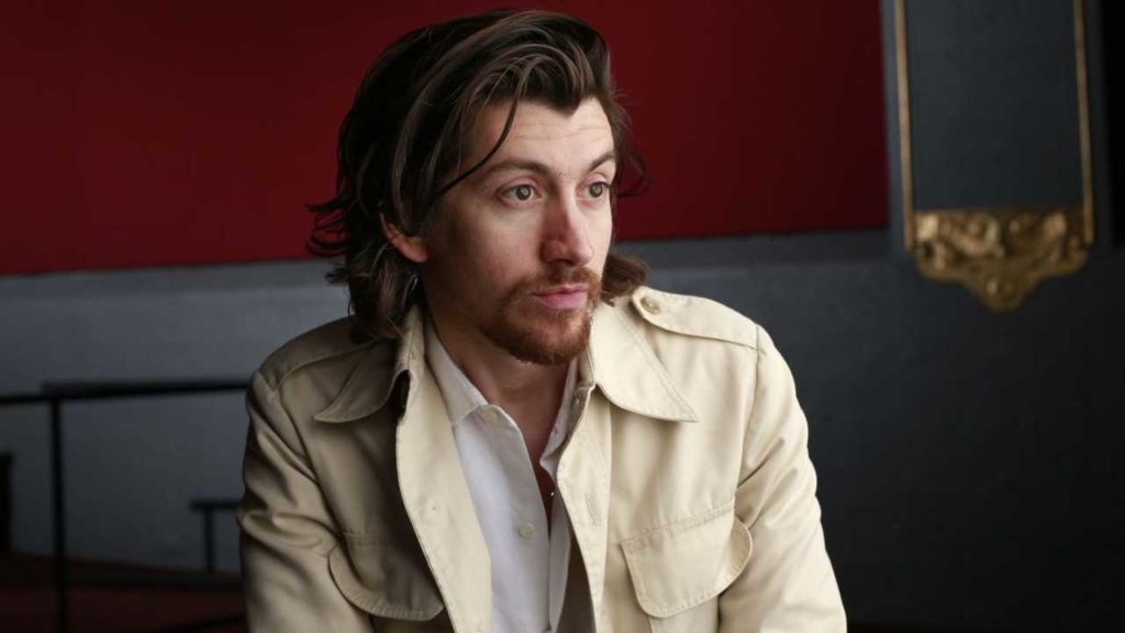 Alex Turner celebra su cumpleaños consolidado como uno de los músicos más influyentes de su generación