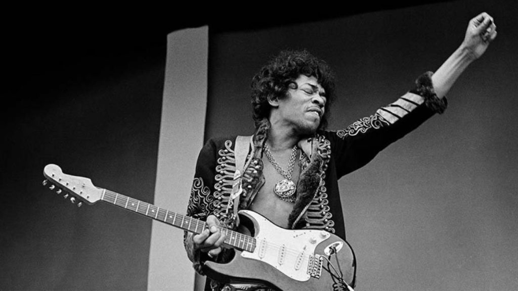 Descubre cómo un simple ukelele y una guitarra acústica de 5 dólares marcaron el inicio del camino de Jimi Hendrix hacia el estrellato