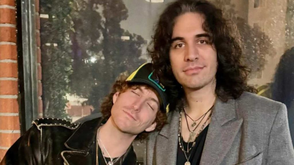 Paul Stanley y Gene Simmons graban el futuro del rock con sus hijos