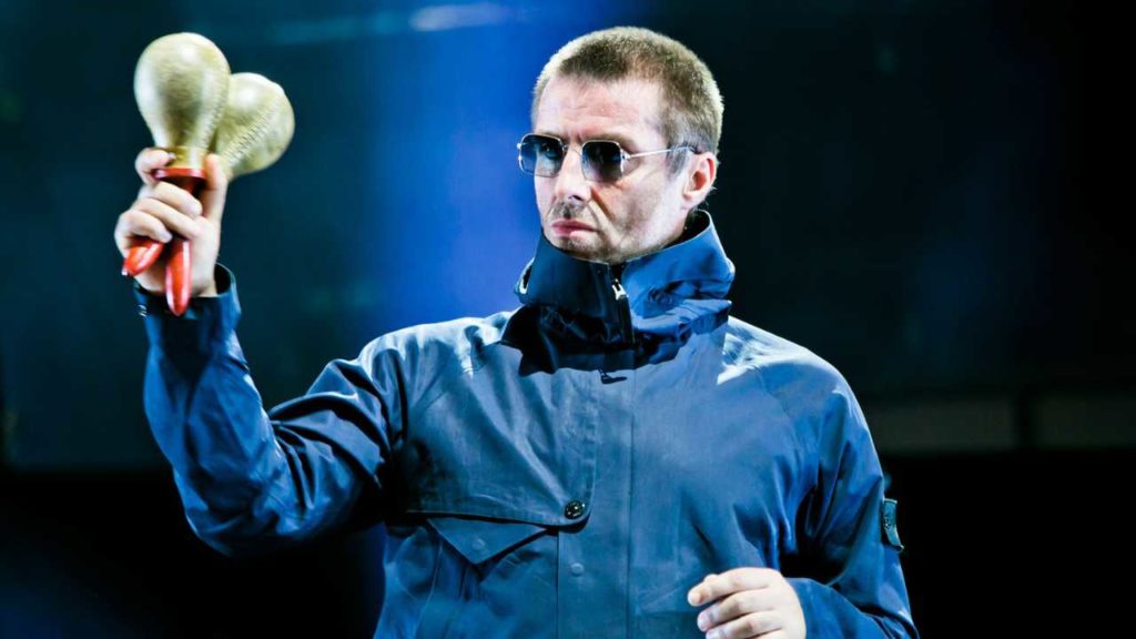 Liam Gallagher bromea sobre sus planes para la fortuna que ganará en la esperada reunión de Oasis