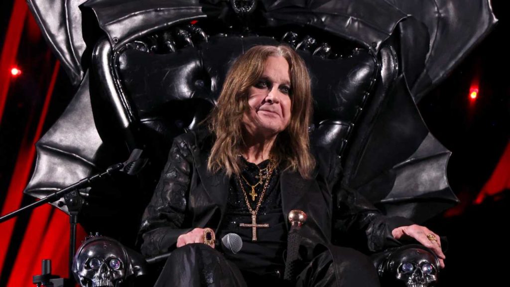 Ozzy Osbourne comparte su lucha contra la enfermedad y su determinación de seguir adelante
