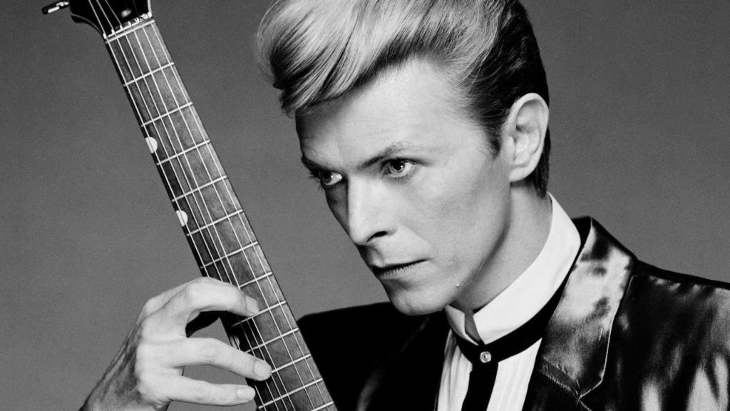 Descubre las historias detrás de los rechazos de David Bowie a Coldplay, Dave Grohl y Red Hot Chili Peppers, y cómo su integridad artística siempre fue su prioridad