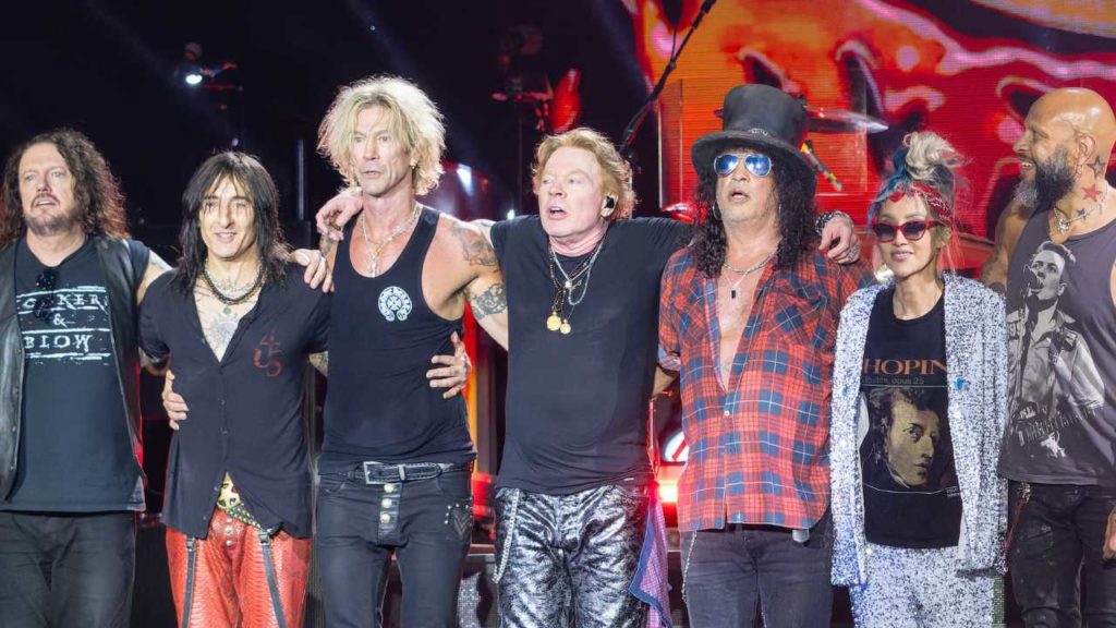 El Ritmo Cambia: Guns N' Roses y la Incertidumbre Tras la Partida de Ferrer