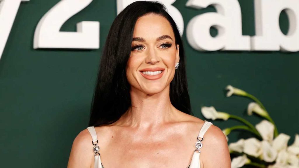 Katy Perry se une a un grupo de mujeres líderes para un viaje espacial organizado por Blue Origin