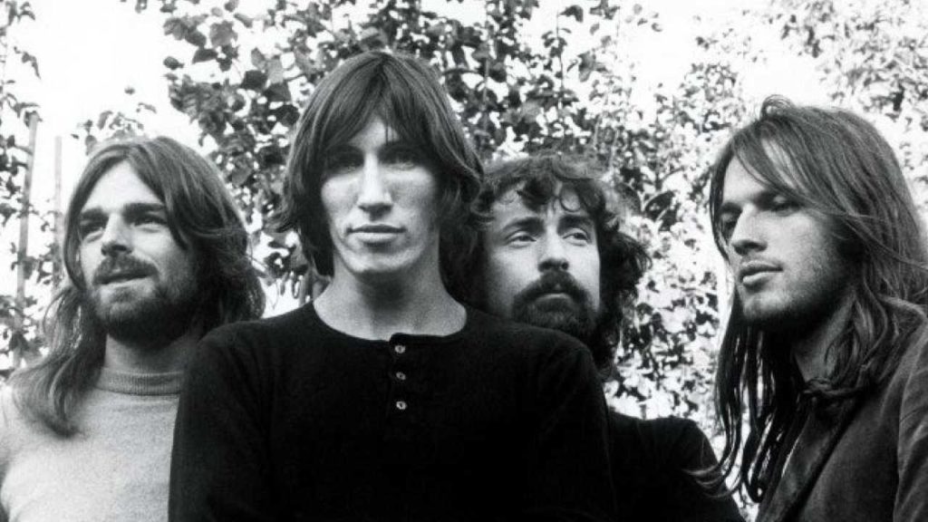 Roger Waters y David Gilmour revelan la historia detrás del himno de Pink Floyd, una canción que describe un estado de delirio inspirado en una experiencia real