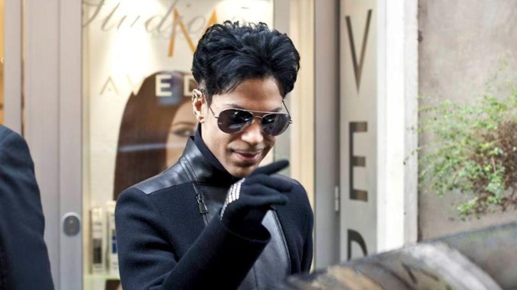 El cineasta ganador del Oscar, denuncia la cancelación de su documental sobre Prince y acusa al patrimonio del artista de censurar su humanidad