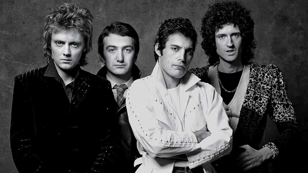 Queen y el desafío de lanzar música sin Freddie Mercury