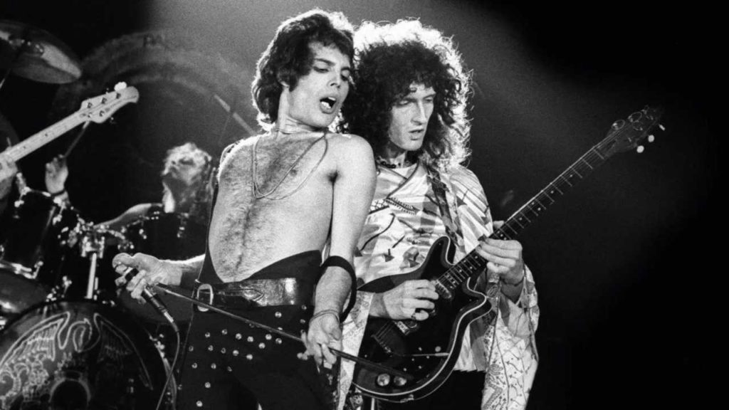 Queen y el desafío de lanzar música sin Freddie Mercury