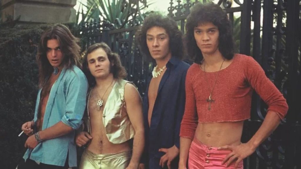 La historia detrás de uno de los himnos más icónicos de Van Halen, desde una improvisación de David Lee Roth