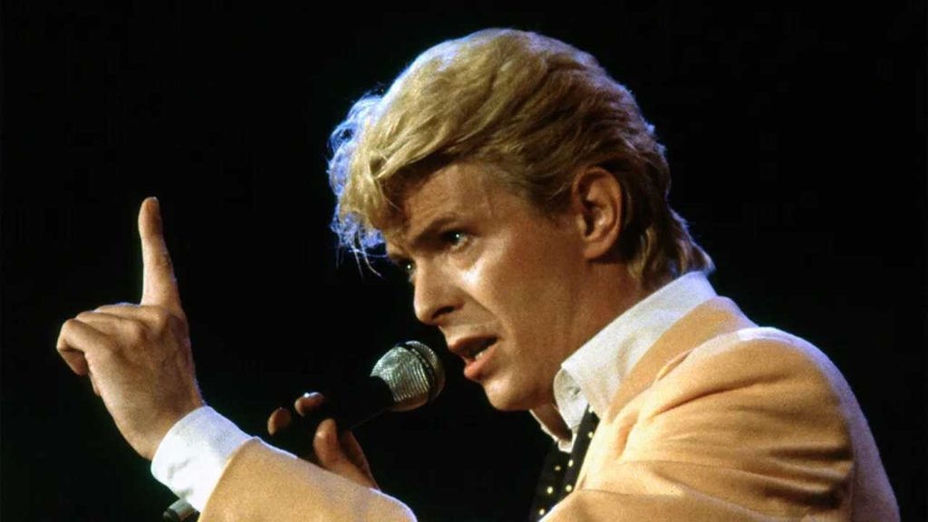 Un día como hoy, en 1983, David Bowie sorprendía al planeta con un sonido bailable y accesible producido por Nile Rodgers