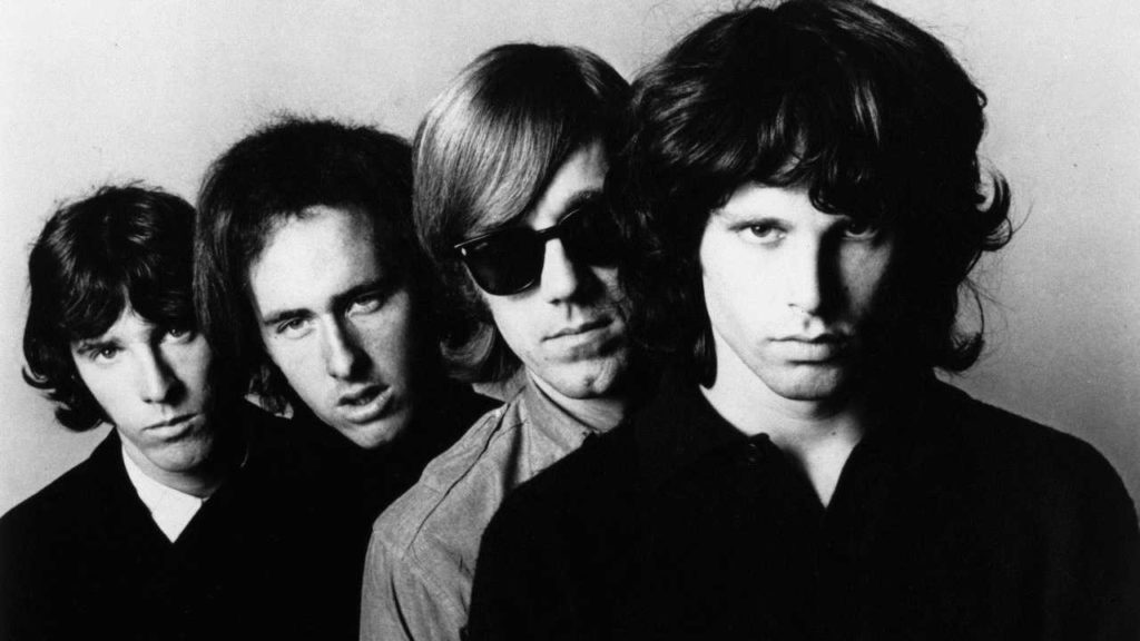 Jim Morrison se negó a cantar la letra original de una canción de The Doors por temor a la reacción del público