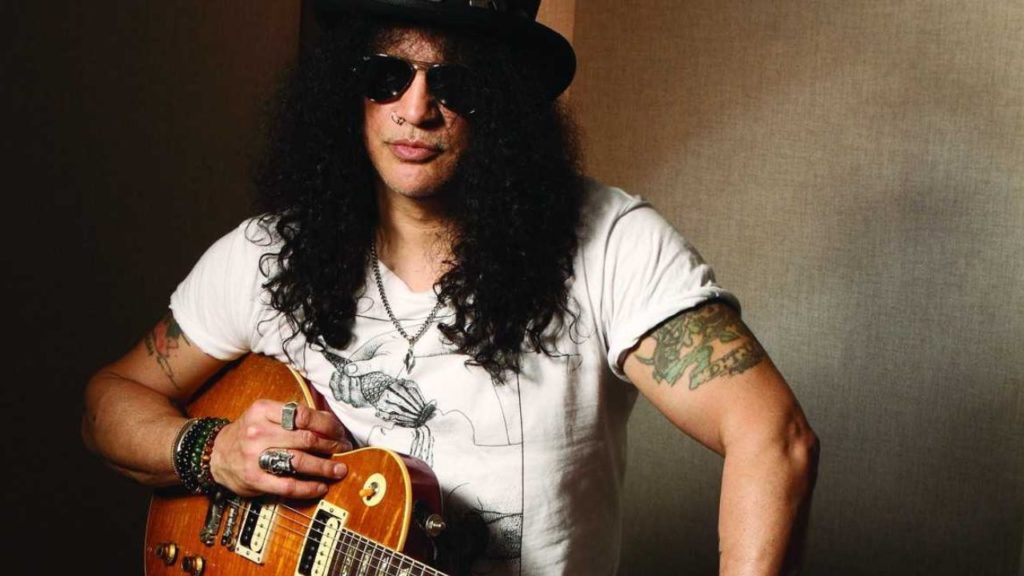 Slash anuncia su retiro de la plataforma de Elon Musk tras repetidos incidentes de seguridad