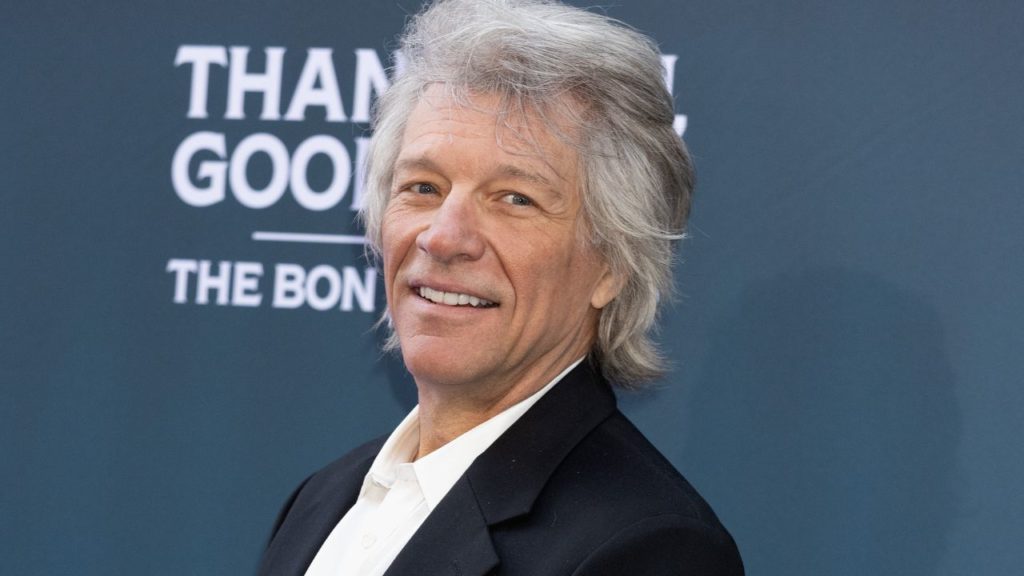 Bon Jovi honra cuatro décadas de himnos rockeros