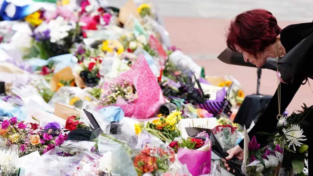 Sharon Osbourne y su emotivo momento junto a los fans de Ozzy Osbourne