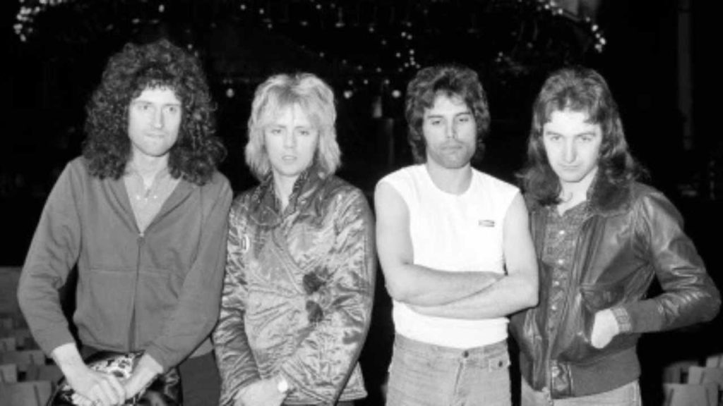 La discreta pero constante presencia de John Deacon en Queen
