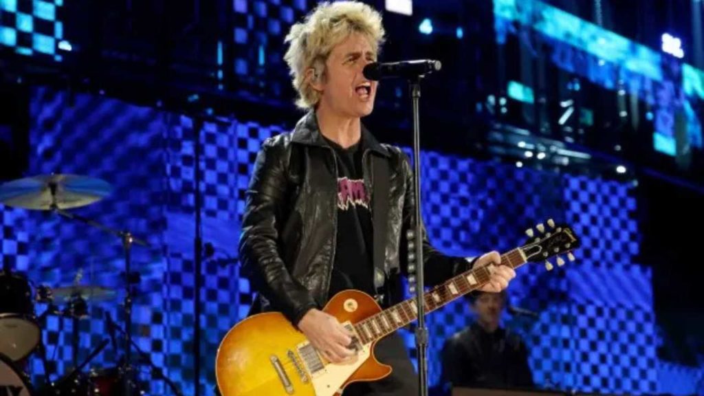 El momento que desconcertó a Billie Joe Armstrong