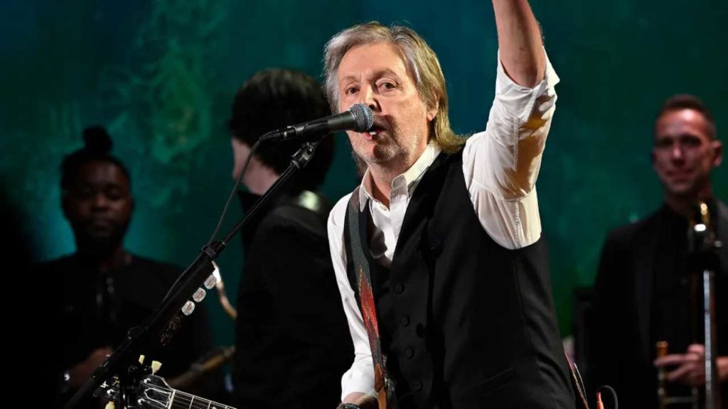 Paul McCartney prepara una gira británica para 2026