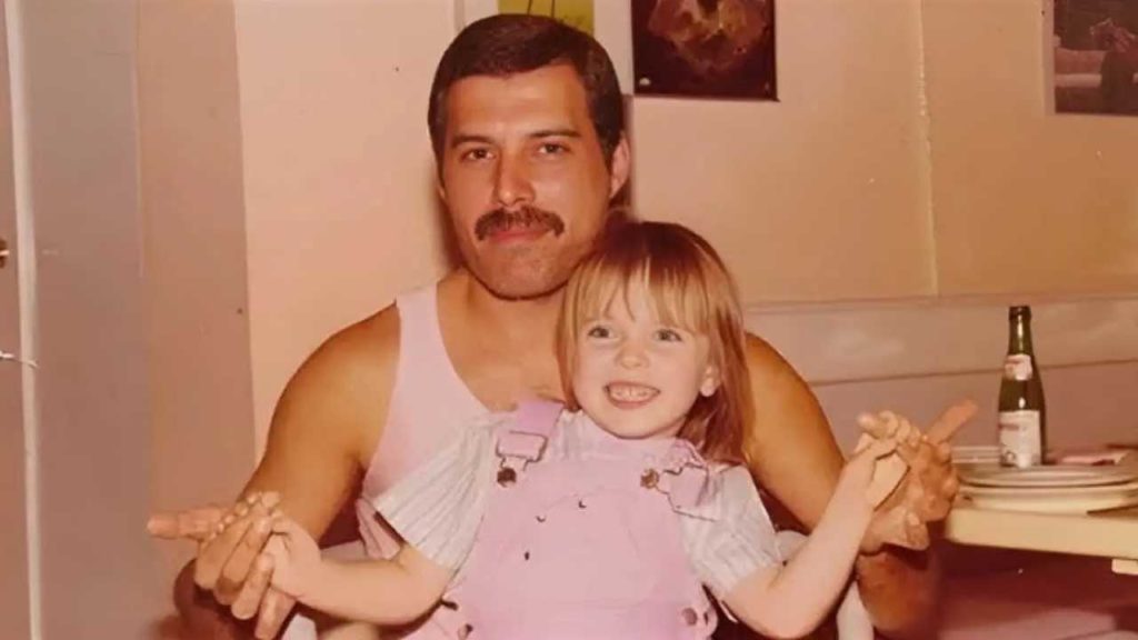 Mary Austin y los allegados de Queen rechazan la versión sobre la hija de Freddie Mercury
