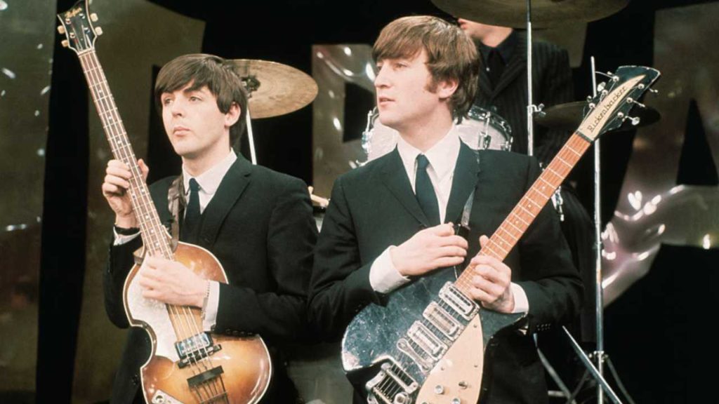 Lo que revela esa agresión de Lennon hacia McCartney