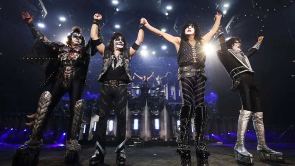 Kiss entra al nuevo milenio con un boxset histórico