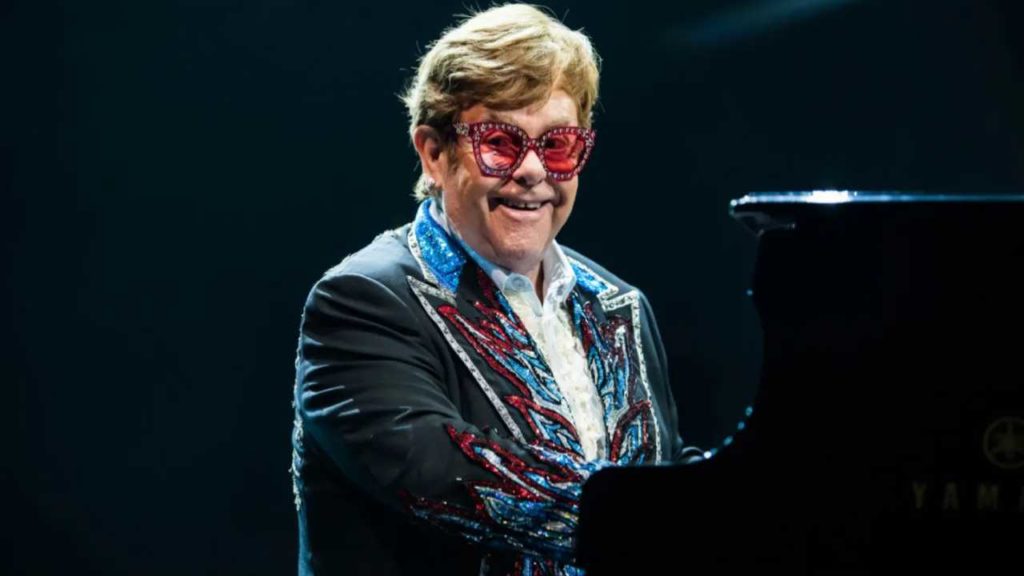 ¡Elton John al frente! Un rol inesperado