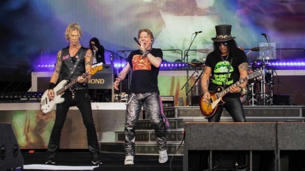 Subtítulo: Slash insiste: “está llegando”