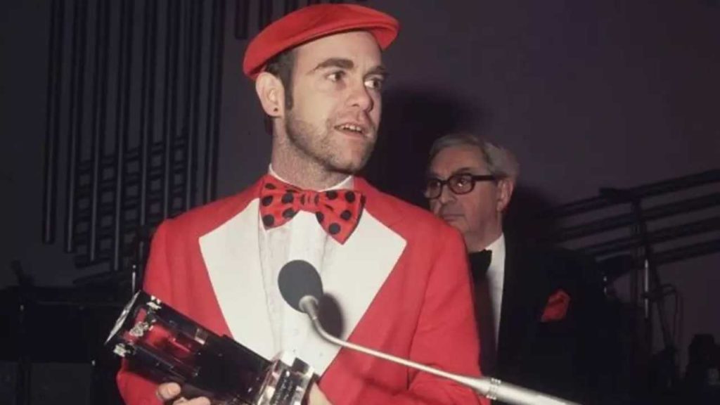 Descubre cómo los famosos de hoy eran apenas personas comunes en los años 70