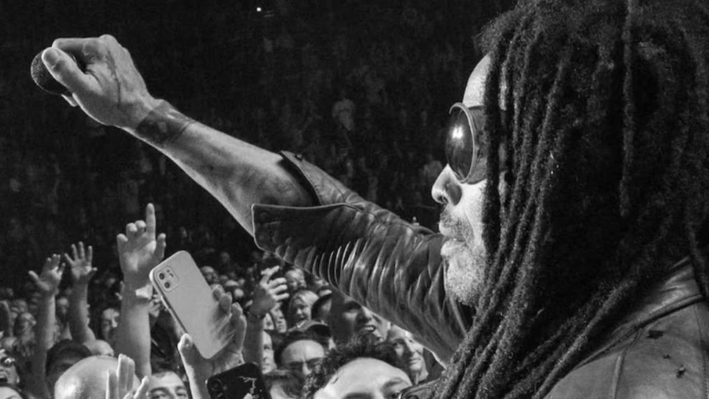 Lenny Kravitz reafirma su conexión con el público