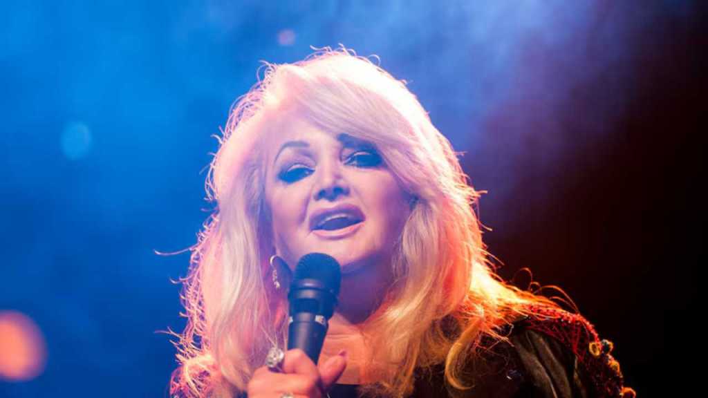 Bonnie Tyler sigue siendo una leyenda de los años 80