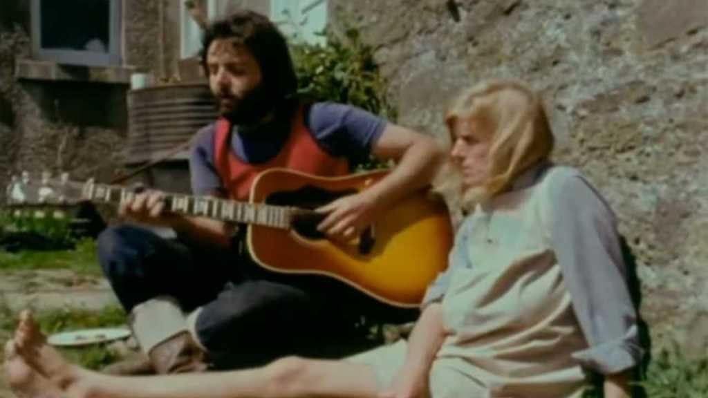 Paul McCartney mantiene su agenda pese al retraso