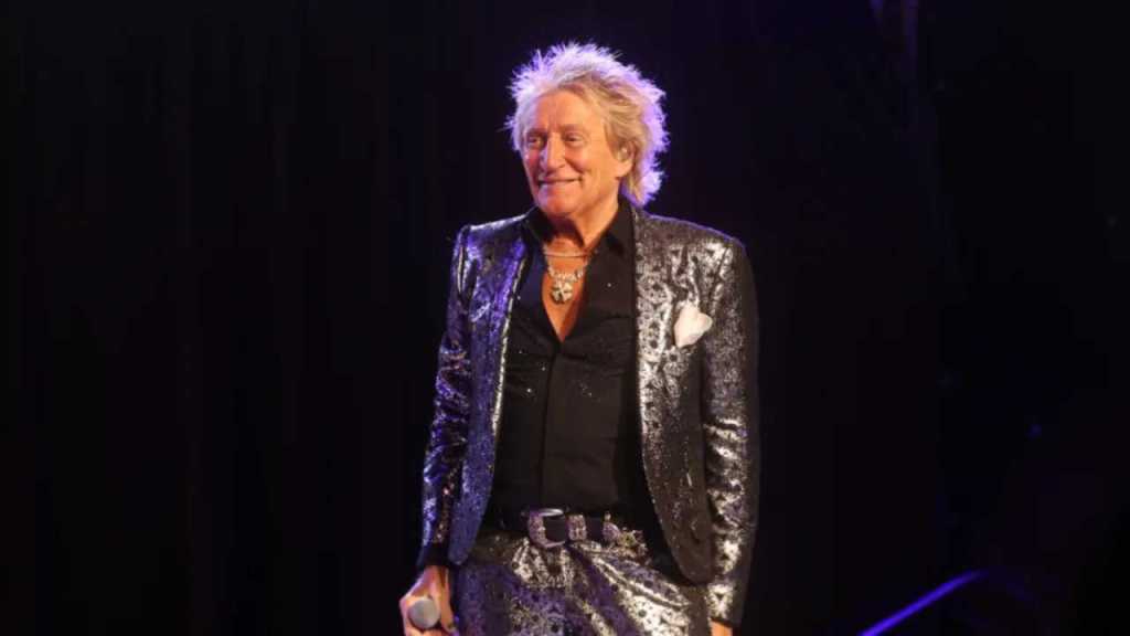 Rod Stewart acumula varios problemas de salud durante su gira