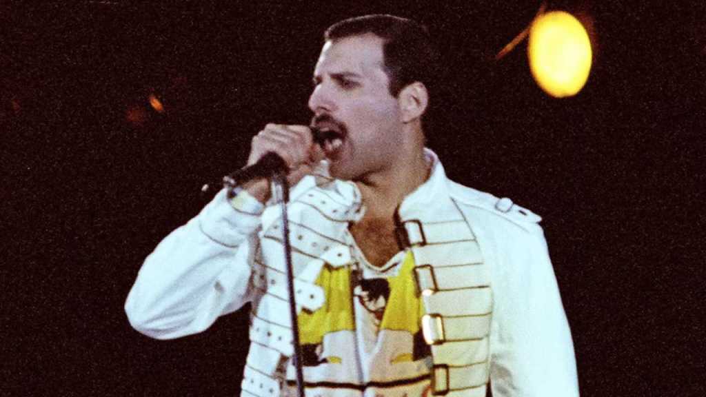 Freddie Mercury convirtió la controversia en parte de su legado