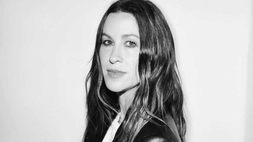 Alanis Morissette también cuestiona su trabajo durante la gira