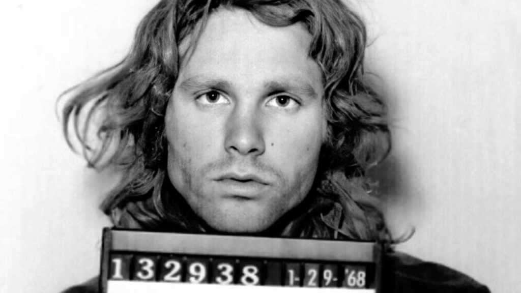 Jim Morrison convirtió una prohibición en una escena histórica