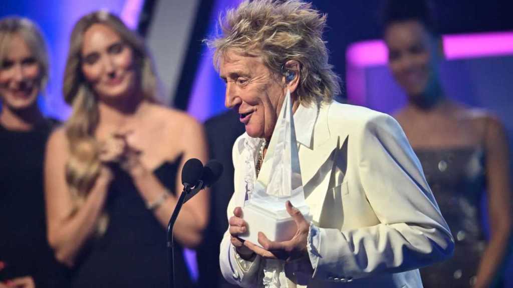 El inagotable repertorio que revivirá Rod Stewart